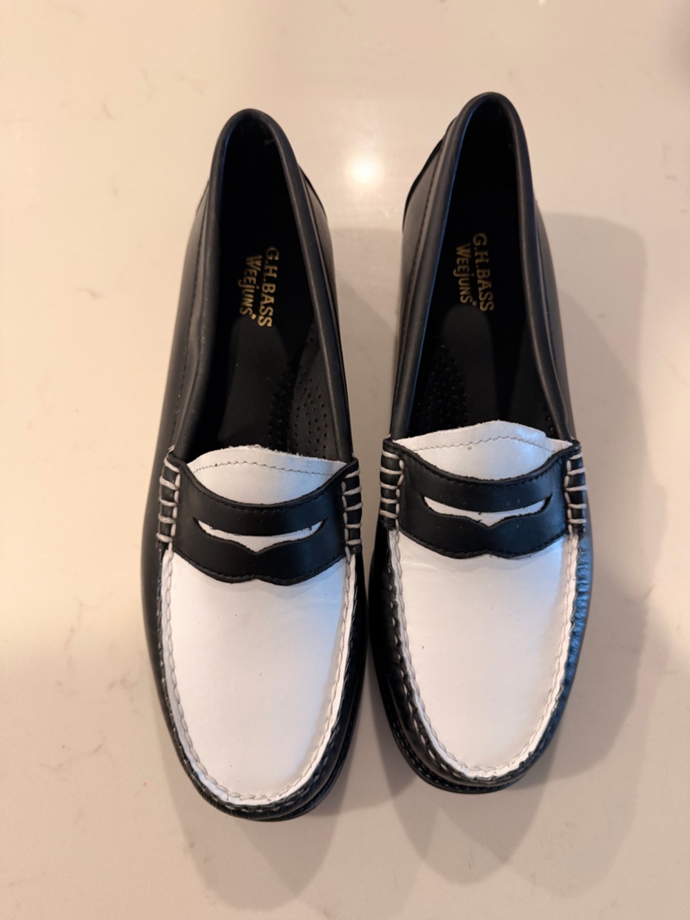G.H.Bass Larson Weejuns Black and White Loafers Sz 6 - Picture 3 of 5